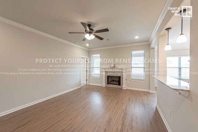 Building Photo - 481 Willow Dr