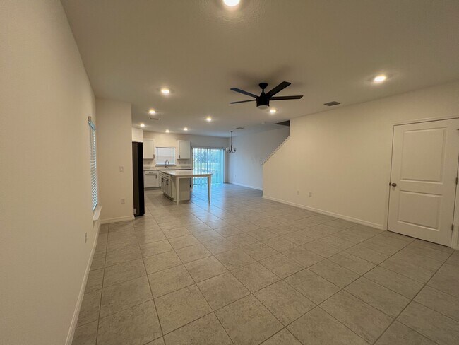 Foto del edificio - 3904 Academia Ave