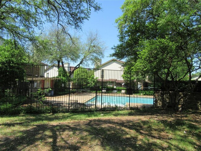 Building Photo - 11311 Audelia Rd
