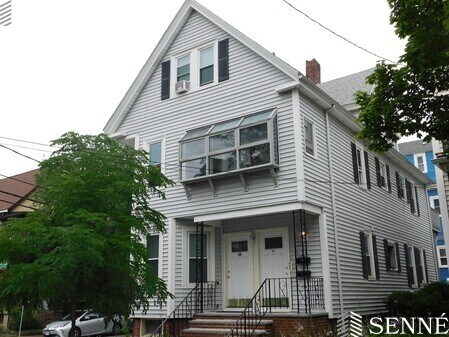 Foto principal - 53 Porter Rd