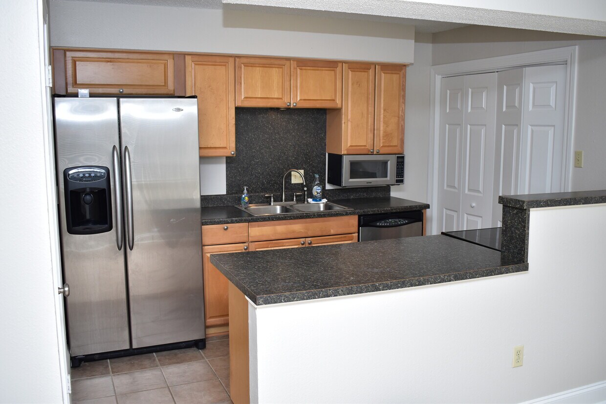 721 Heavens Dr Unit 8, Mandeville, LA 70471 Condo for Rent in