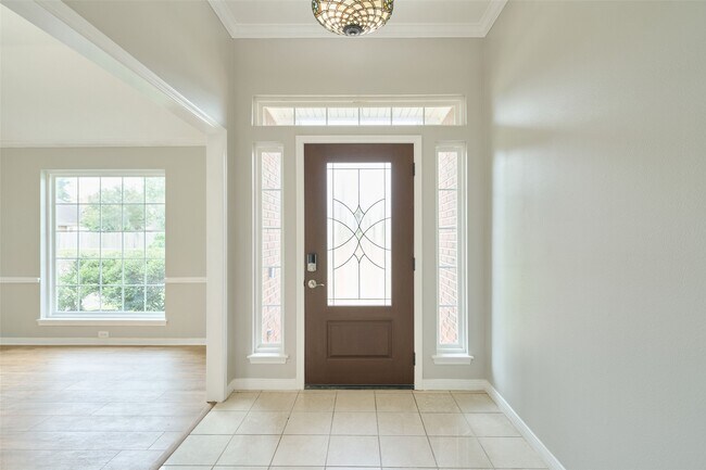 Foto del edificio - 15854 Knolls Lodge Dr