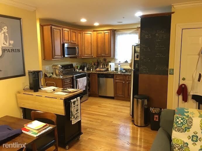 Primary Photo - 3 br, 2 bath Apartment - 164 Boylston St