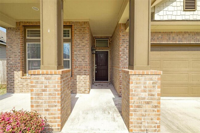 Building Photo - 416 Blue Waterleaf Ln