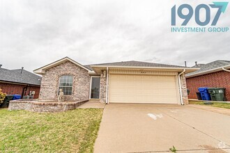 Building Photo - 805 Sequoyah Trail