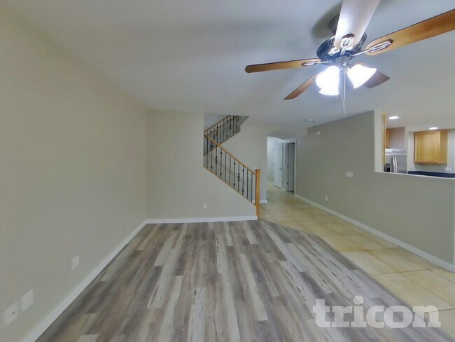 Foto del edificio - 10733 W Taft St