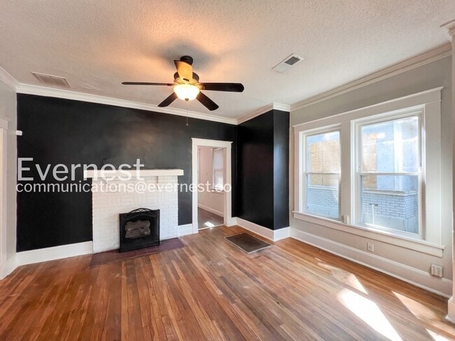 Foto del edificio - 1489 Faxon Ave