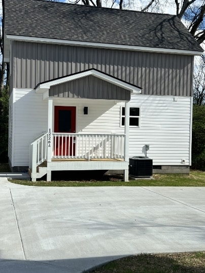 Building Photo - 1226 Sholar Ave