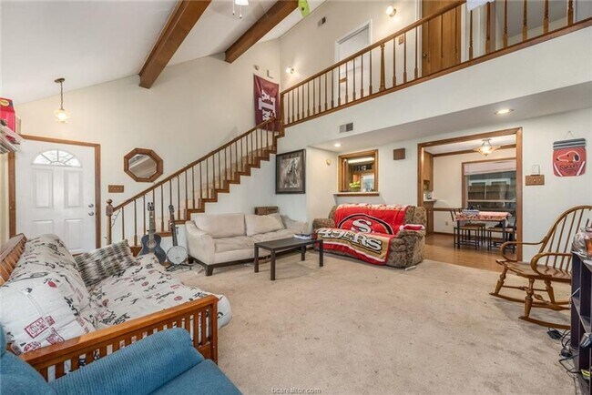 Foto del edificio - 1203 Hardwood Ln