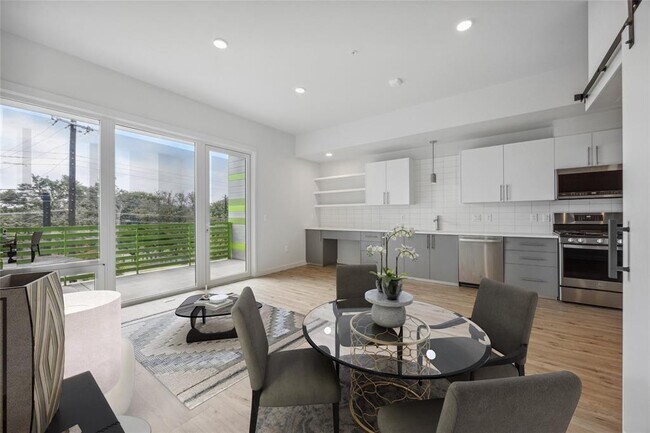 Foto del edificio - 4004 Banister Ln
