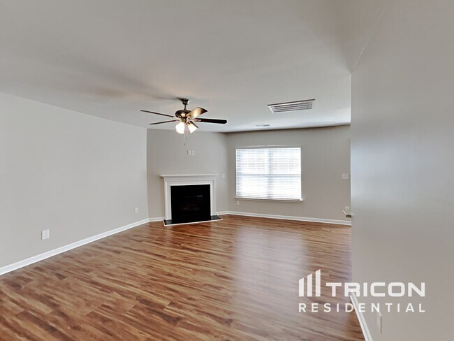 Building Photo - 1756 Pinnacle Oaks Drive Rural Hall NC