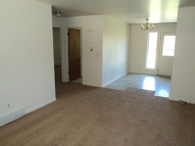 Building Photo - 808 Horizon Ave