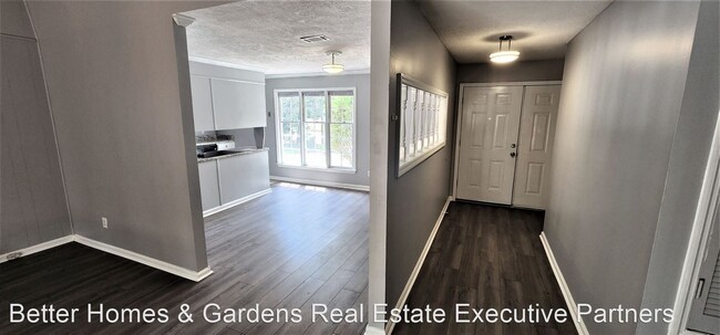Building Photo - 3 br, 2 bath House - 3549 Woodlake Rd.