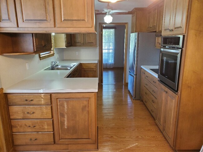 Foto del edificio - 302 Robbie St