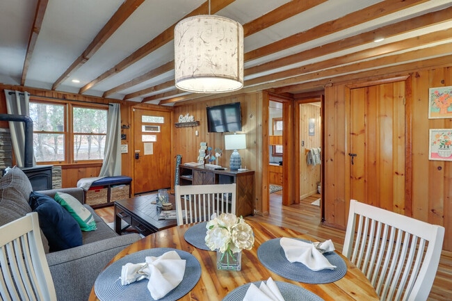 Building Photo - 91 Bruin Rd