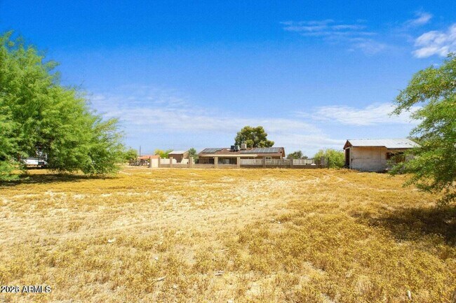 Foto del edificio - 14038 N 180th Ave