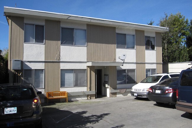 Building Photo - 2224 Jefferson Ave