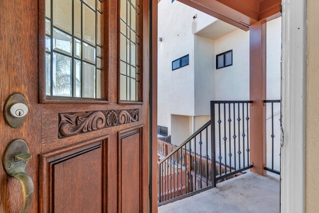 Foto del edificio - 16865 Bayview Dr