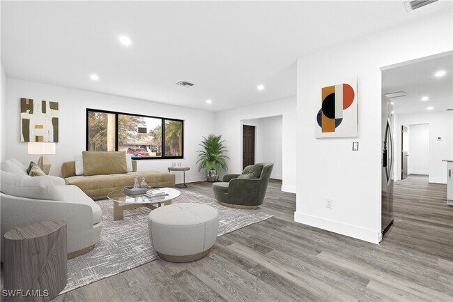 Foto del edificio - 709 SE 10th Pl
