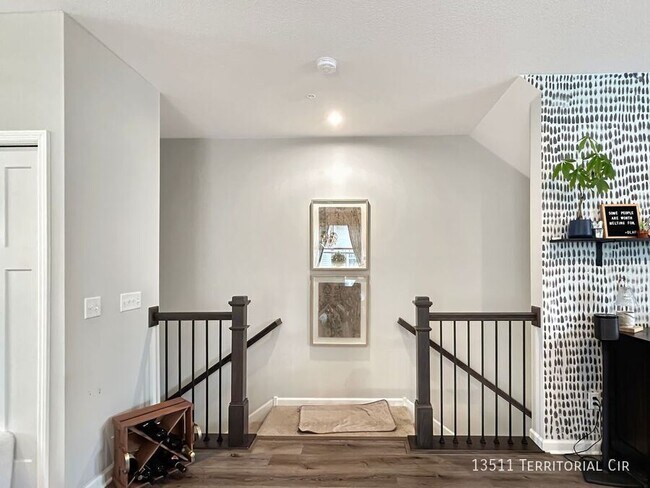 Building Photo - 13511 Territorial Cir N