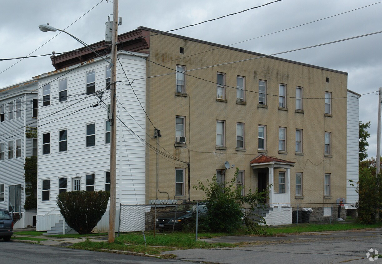 Primary Photo - 26 James St