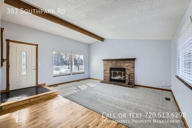 Foto del edificio - 303 Southpark Rd