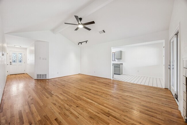 Building Photo - Charming North Austin Rental with Large Covered Patio