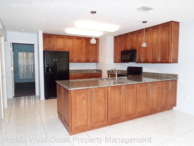 Building Photo - 15554 Waterline Rd