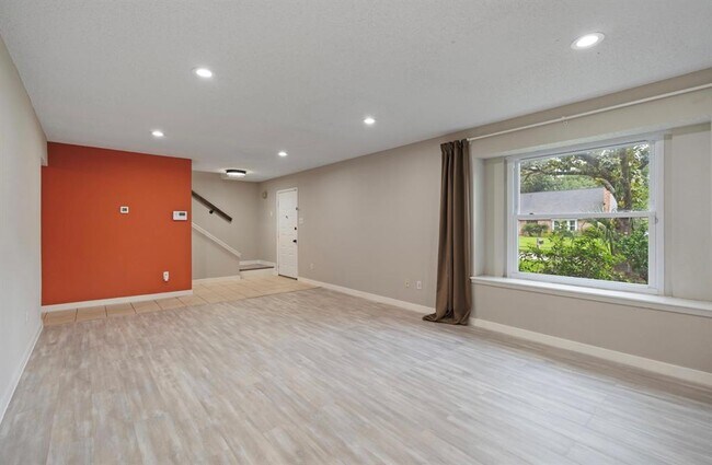 Building Photo - 25510 Chapel Ridge Ln