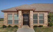 Foto principal - Beautiful 4/2 + Private Fenced Yard + Addi...