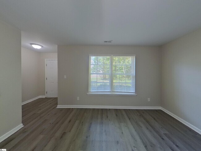 Foto del edificio - 296 Waxberry Ct