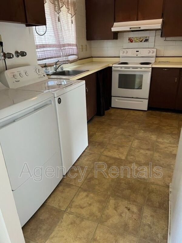 Building Photo - 98-293-293 Ualo St