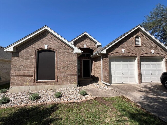 Foto del edificio - 15053 Babbling Brook Dr
