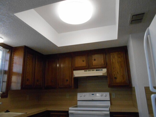 Building Photo - 7405 Utica Ave