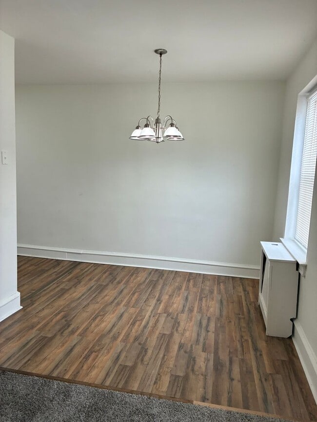 Building Photo - Marshal House Apartments - 201 Studio