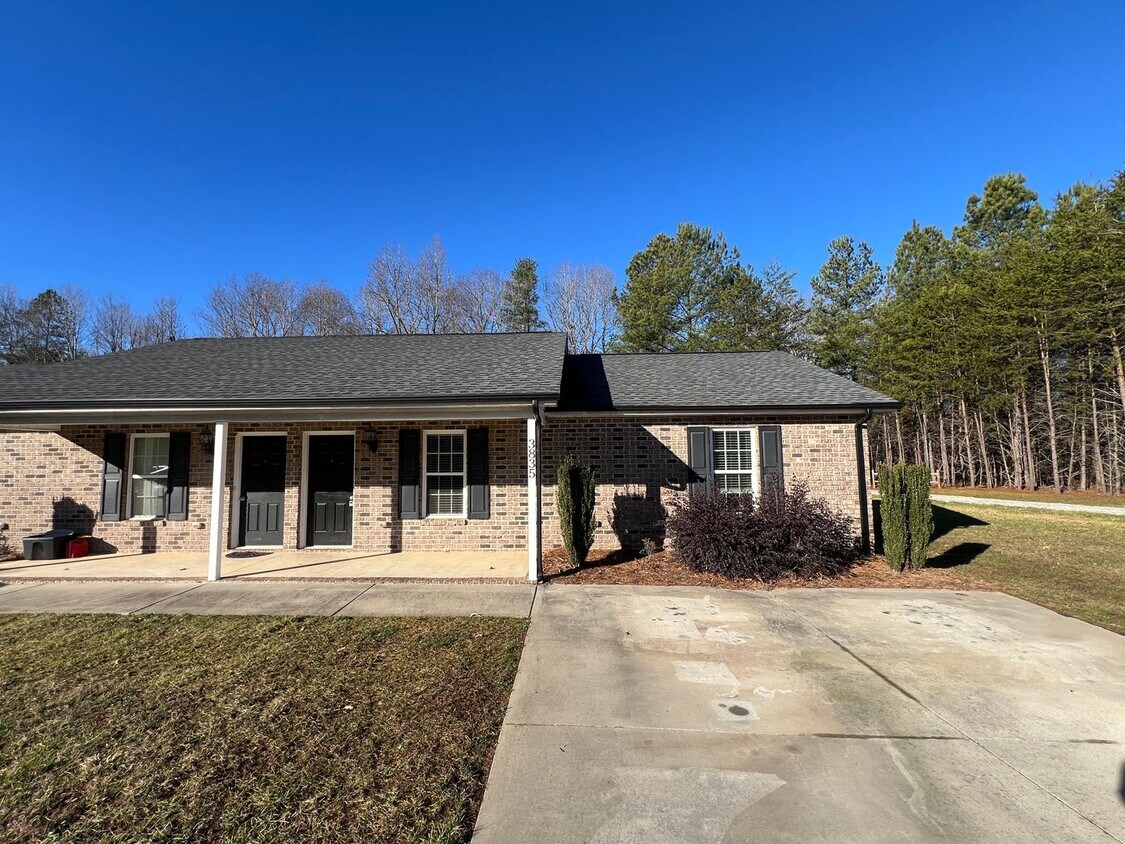 3833 Lee Moore Rd  
