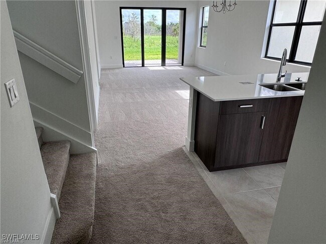 Foto del edificio - 5665 Cassidy Ln