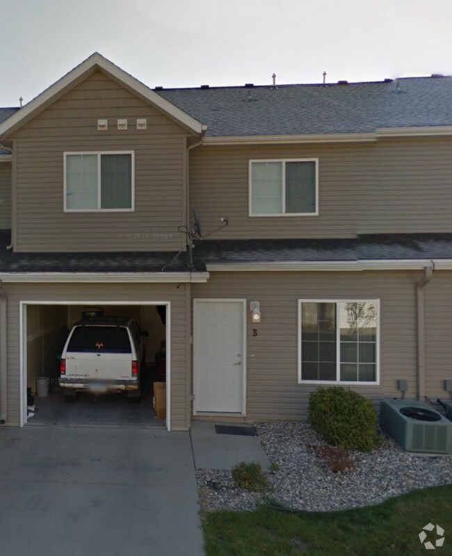 Cheap West Eagle Run Apartments for Rent West Fargo, ND 6 Rentals