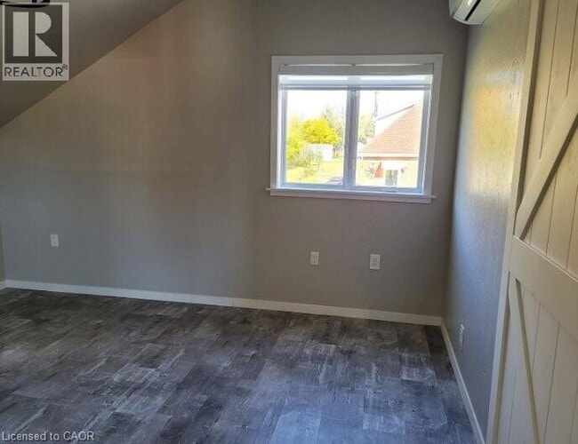 Building Photo - 267 Pinehurst Rd