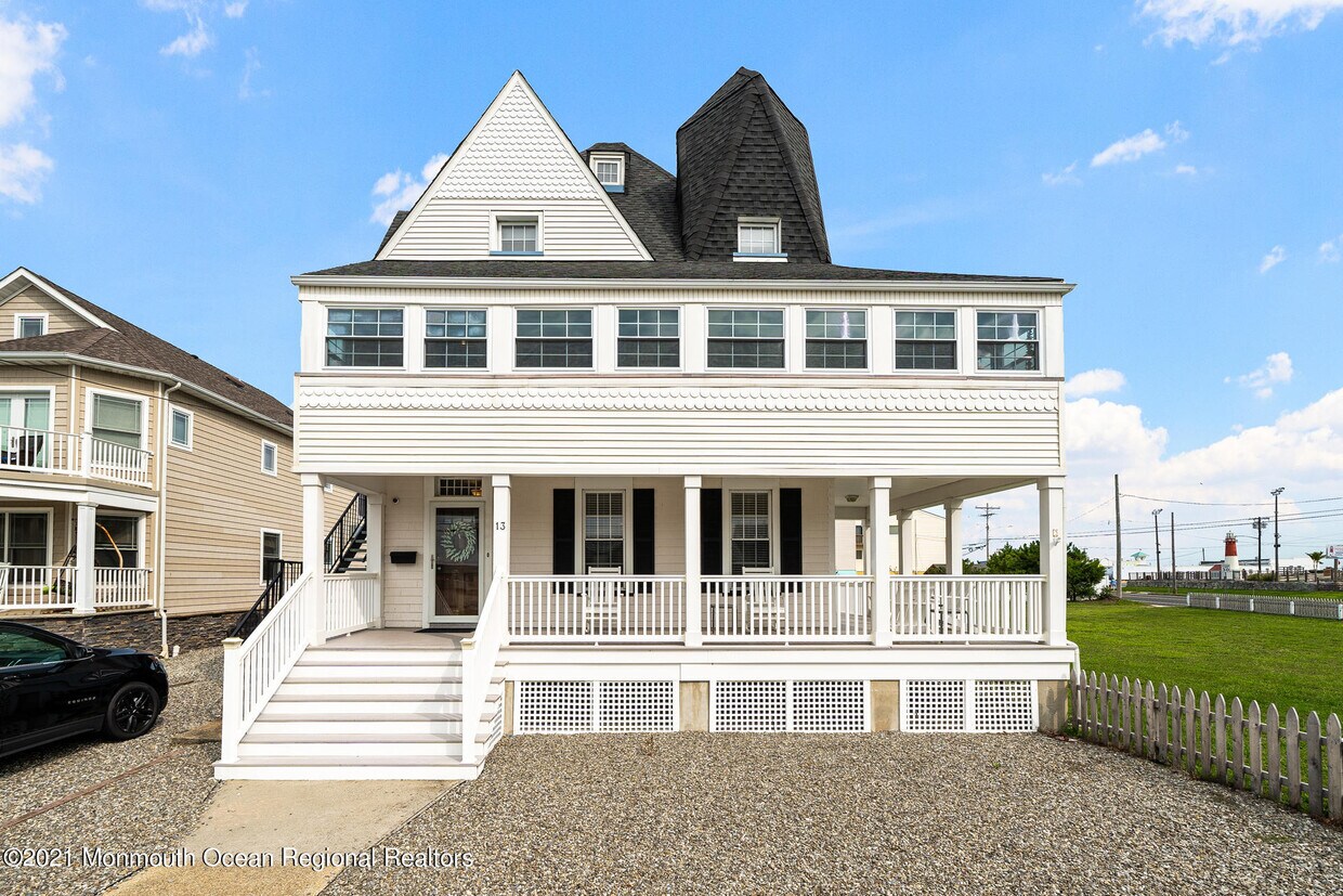 Primary Photo - 13 Atlantic Ave