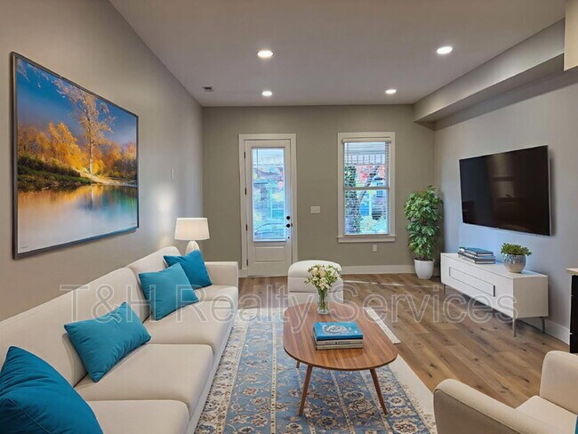 Foto del edificio - 531 N Highland Ave