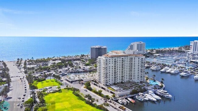 Building Photo - 1 Las Olas Cir