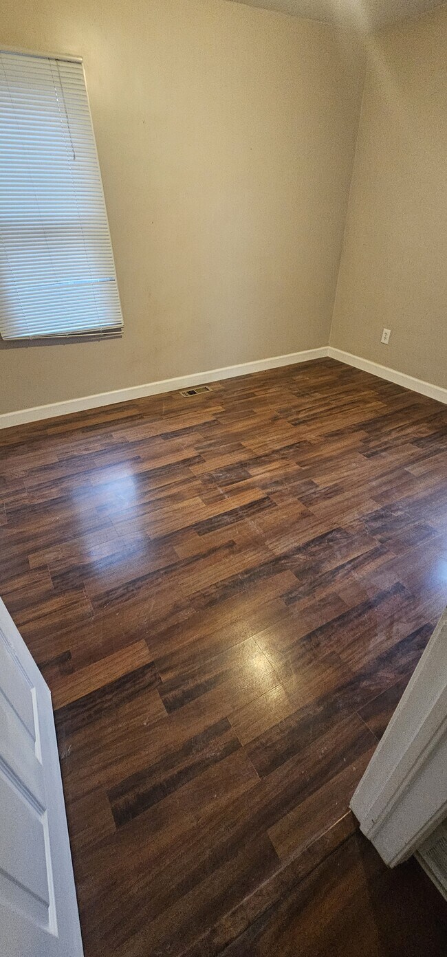 Foto del edificio - 1421 E 14 Mile Rd