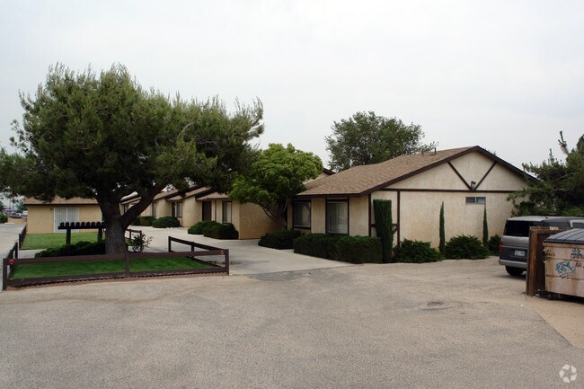 Building Photo - 15233 Sequoia Ave