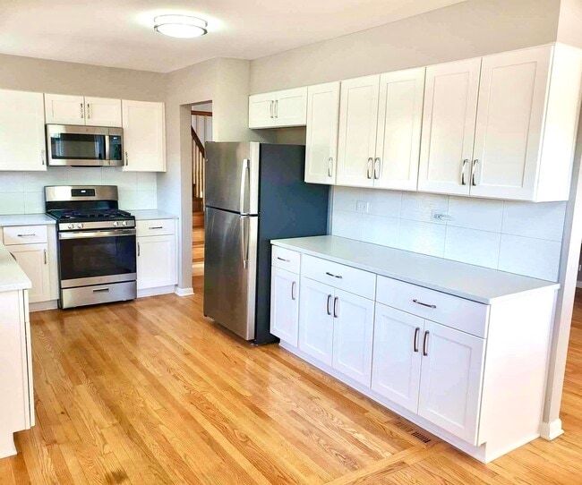 Foto del edificio - 2140 Eastview Dr