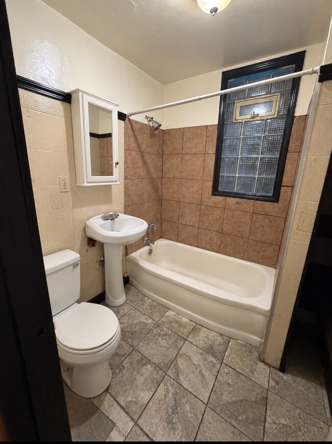 Foto del edificio - 2512 N 35th St