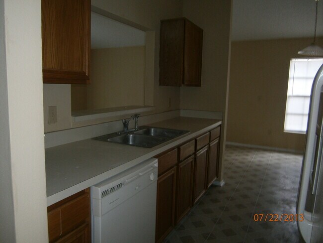 Foto del edificio - 3/2 Single Family Home with EXTRA Large Backyard
