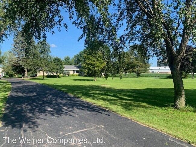 Building Photo - 4 br, 3 bath House - 1056 County Road 2300 E