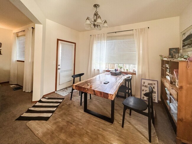 Foto del edificio - 3BD 2.5BA in LSSD