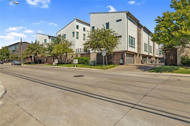 Foto del edificio - 4915 Flitwick Ct